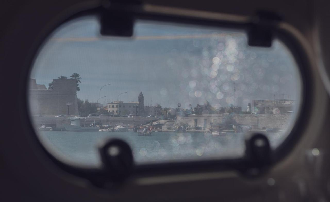"Ultima" Love Boat Bari Bagian luar foto