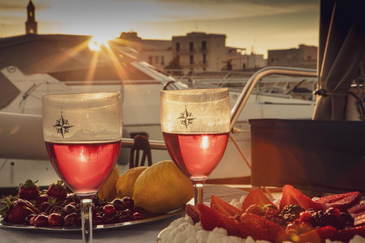 "Ultima" Love Boat Bari Bagian luar foto