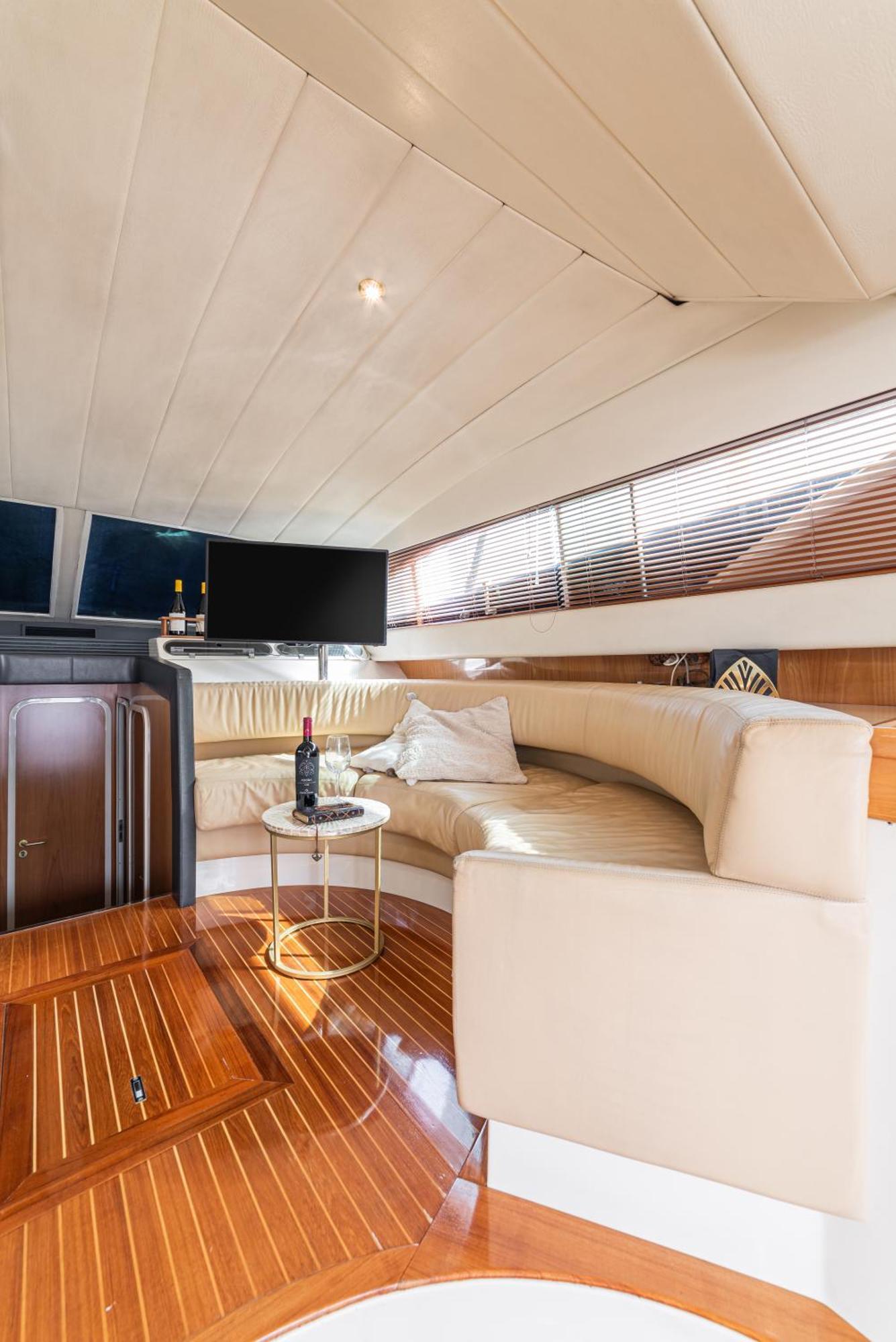 "Ultima" Love Boat Bari Bagian luar foto